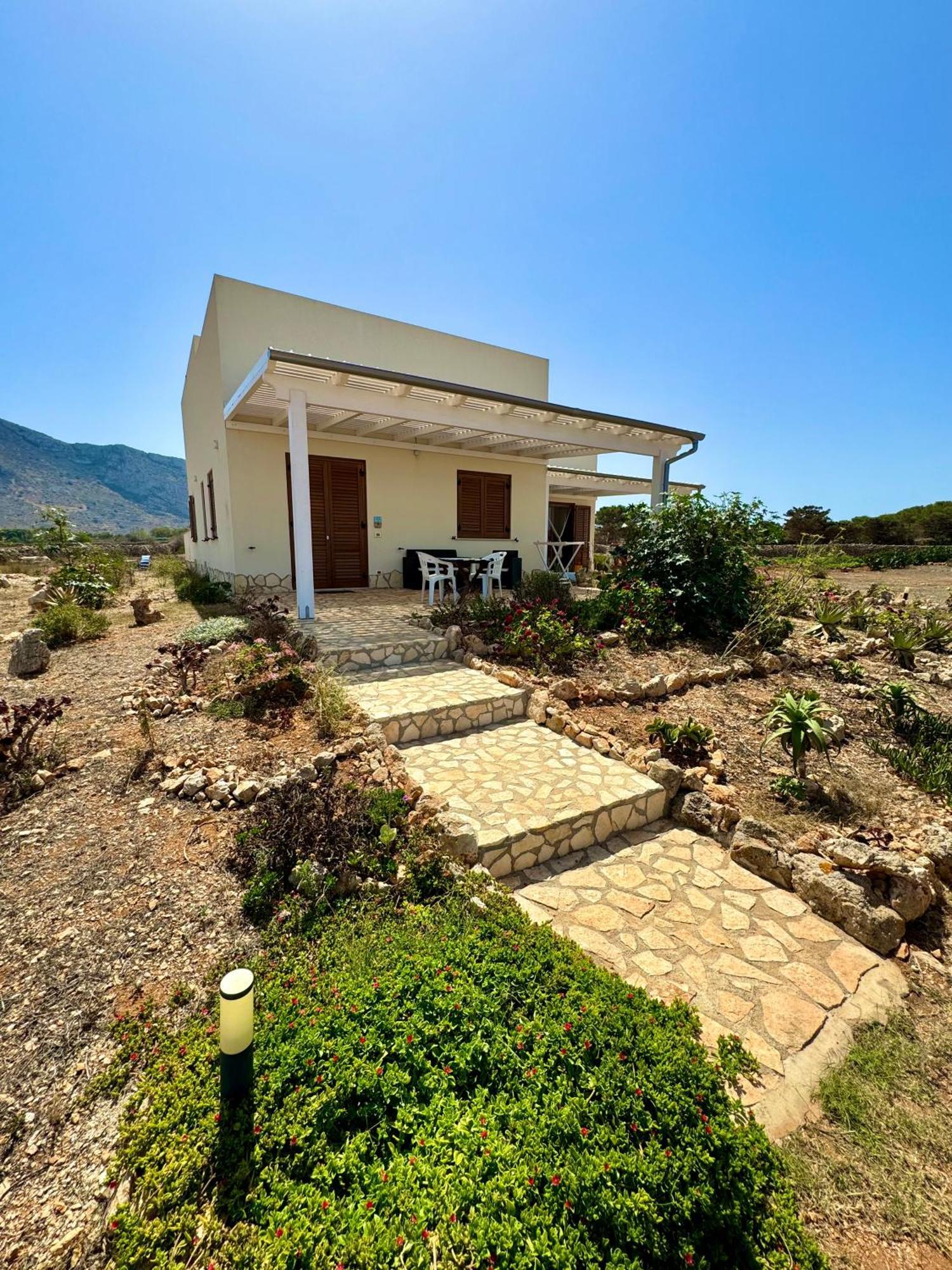 Aria Case Vacanze Favignana Bagian luar foto
