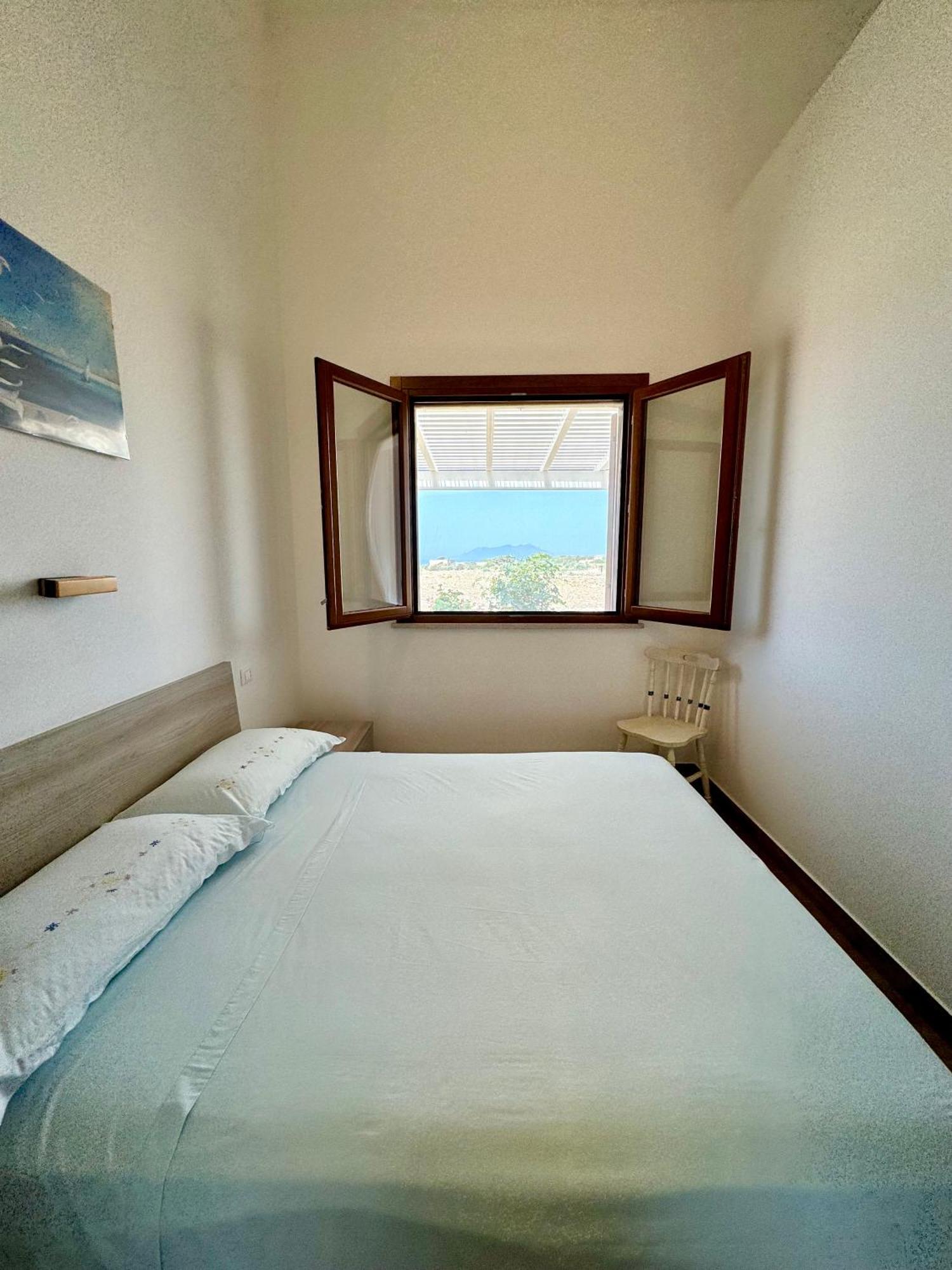 Aria Case Vacanze Favignana Bagian luar foto